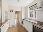 Kitchen-with-clock